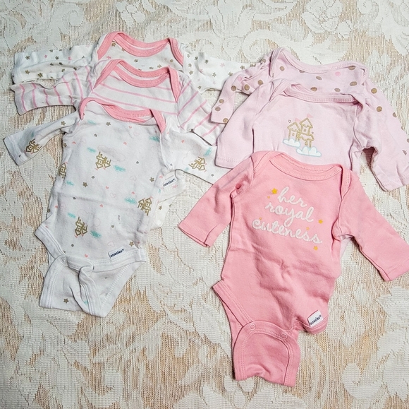 Premie long sleeved onesie bundle - Picture 3 of 4